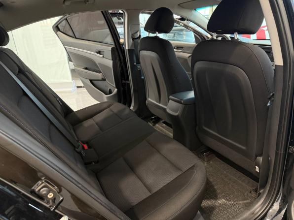 Hyundai Elantra VI (AD) с пробегом 2016 года, цена 1 240 000 рублей, 104000 км, седан, Автокод Объявления