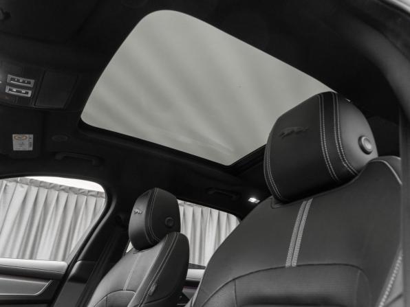 Jaguar F-Pace I Рестайлинг с пробегом 2021 года, цена 5 000 000 рублей, 76349 км, внедорожник, Автокод Объявления