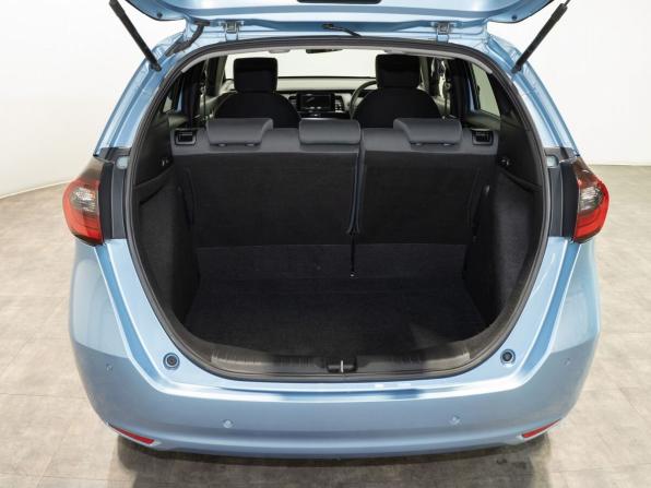 Honda Fit IV с пробегом 2021 года, цена 1 350 000 рублей, 52208 км, хэтчбек, Автокод Объявления