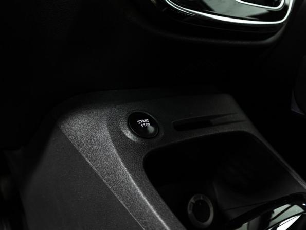 Renault Kaptur I с пробегом 2017 года, цена 1 709 700 рублей, 44581 км, внедорожник, Автокод Объявления