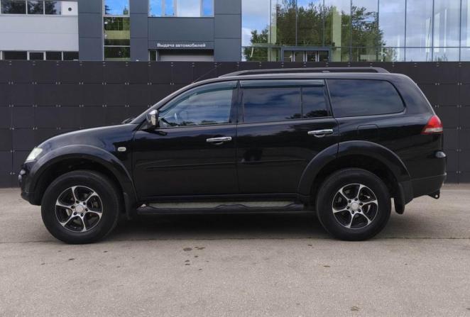 Mitsubishi Pajero Sport II Рестайлинг с пробегом 2014 года, цена 1 750 000 рублей, 238312 км, внедорожник, Автокод Объявления
