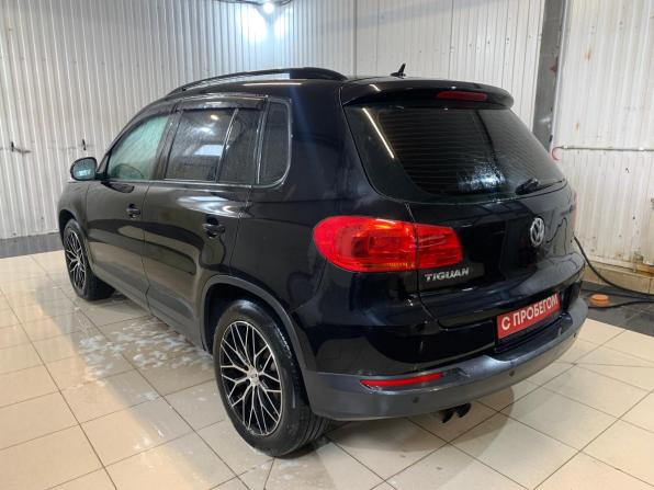 Volkswagen Tiguan I Рестайлинг с пробегом 2012 года, цена 1 039 000 рублей, 218511 км, внедорожник, Автокод Объявления