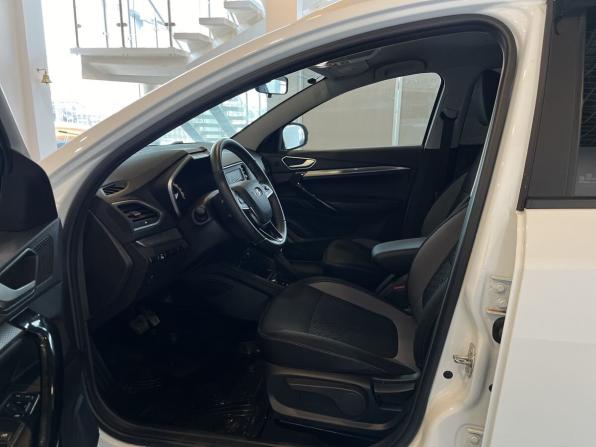 Lada (ВАЗ) Vesta I Рестайлинг (NG) с пробегом 2024 года, цена 1 390 000 рублей, 32044 км, универсал, Автокод Объявления