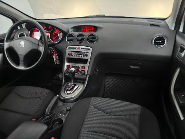 Peugeot 408 I с пробегом 2014 года, цена 584 000 рублей, 130000 км, седан, Автокод Объявления