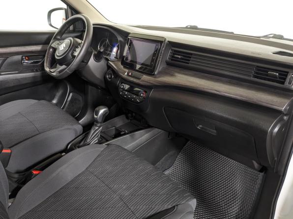Suzuki Ertiga II Рестайлинг с пробегом 2022 года, цена 1 999 500 рублей, 49500 км, минивэн, Автокод Объявления