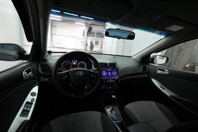 Hyundai Solaris I с пробегом 2011 года, цена 600 000 рублей, 277000 км, седан, Автокод Объявления
