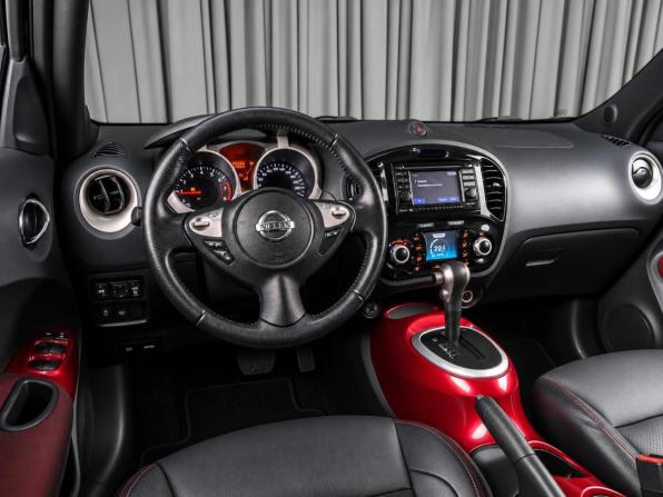 Nissan Juke I с пробегом 2012 года, цена 989 000 рублей, 195566 км, внедорожник, Автокод Объявления
