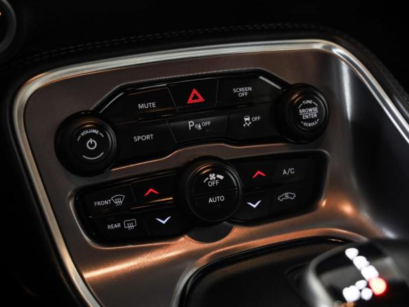 Dodge Challenger III Рестайлинг 2 с пробегом 2019 года, цена 3 450 000 рублей, 91612 км, купе, Автокод Объявления