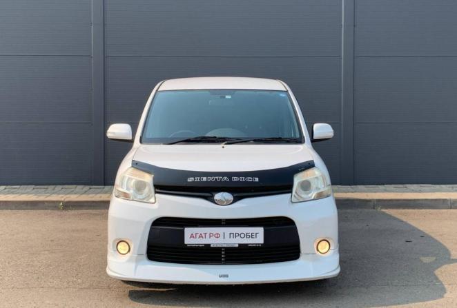 Toyota Sienta I Рестайлинг 2 с пробегом 2013 года, цена 1 045 000 рублей, 103411 км, компактвэн, Автокод Объявления