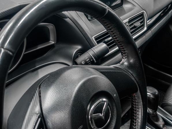 Mazda 3 III (BM) с пробегом 2013 года, цена 1 469 900 рублей, 123000 км, седан, Автокод Объявления