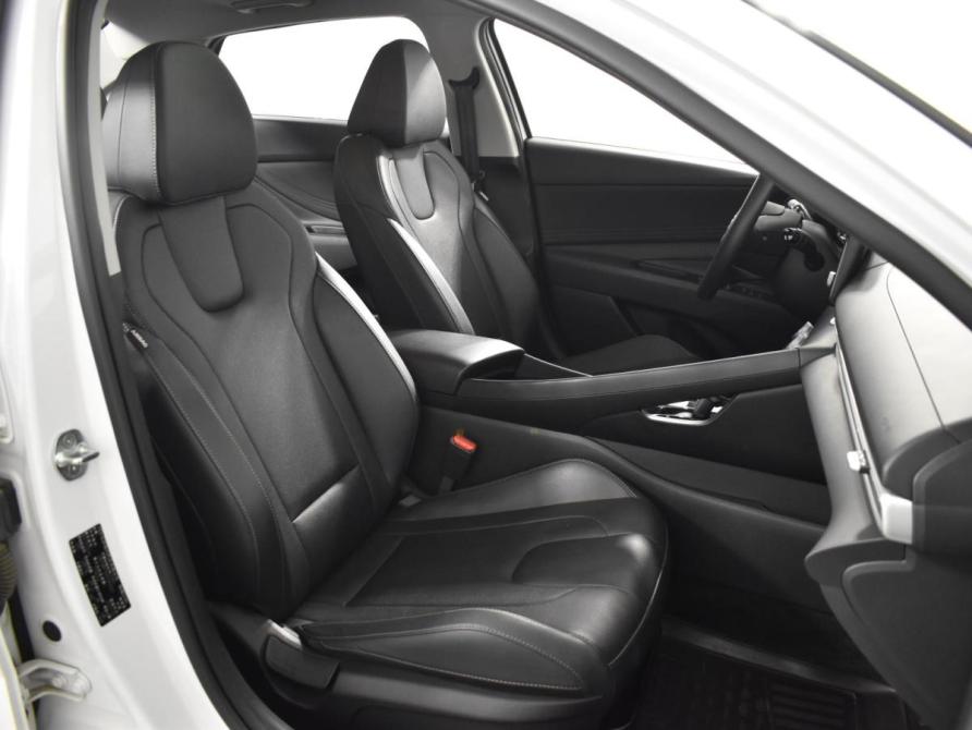 Hyundai Elantra VII (CN7) Рестайлинг Казань  - изображение 8