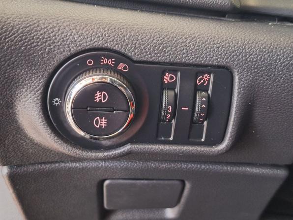 Opel Astra J с пробегом 2011 года, цена 670 000 рублей, 152921 км, хэтчбек, Автокод Объявления