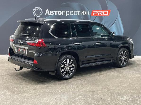 Lexus LX III Рестайлинг 2 с пробегом 2016 года, цена 5 750 000 рублей, 154400 км, внедорожник, Автокод Объявления