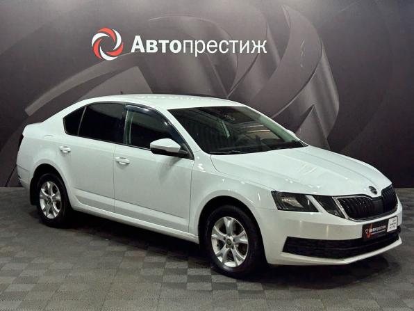 Skoda Octavia III (A7) Рестайлинг с пробегом 2017 года, цена 1 520 000 рублей, 165287 км, лифтбек, Автокод Объявления