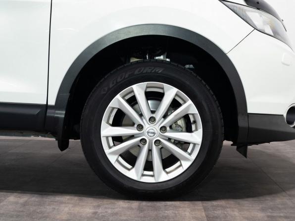Nissan Qashqai II с пробегом 2015 года, цена 1 735 000 рублей, 120640 км, внедорожник, Автокод Объявления