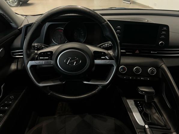 Hyundai Elantra VII (CN7) с пробегом 2021 года, цена 1 640 000 рублей, 133333 км, седан, Автокод Объявления