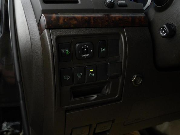 Toyota Land Cruiser 200 Series с пробегом 2010 года, цена 3 180 046 рублей, 298156 км, внедорожник, Автокод Объявления