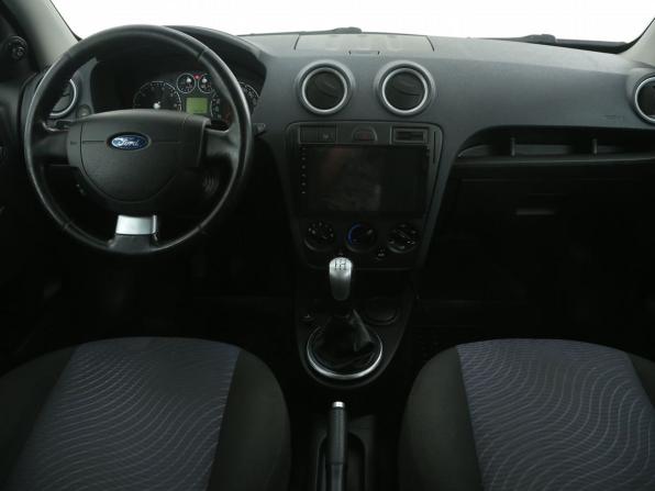 Ford Fusion I Рестайлинг с пробегом 2008 года, цена 363 000 рублей, 180000 км, хэтчбек, Автокод Объявления