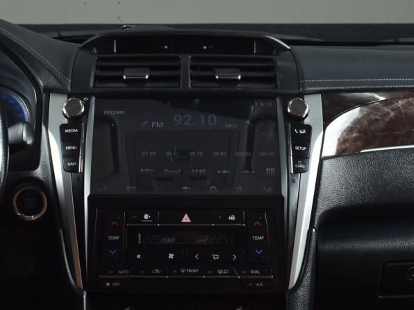 Toyota Camry VII (XV50) Рестайлинг 2 с пробегом 2017 года, цена 2 199 995 рублей, 274743 км, седан, Автокод Объявления