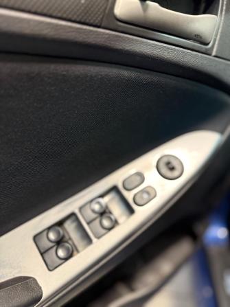 Hyundai Solaris I Рестайлинг с пробегом 2015 года, цена 759 000 рублей, 298227 км, седан, Автокод Объявления