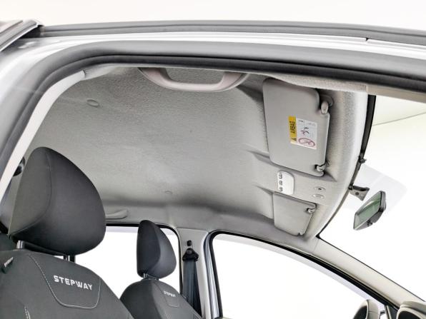 Renault Sandero II Рестайлинг с пробегом 2019 года, цена 1 240 000 рублей, 32690 км, хэтчбек, Автокод Объявления