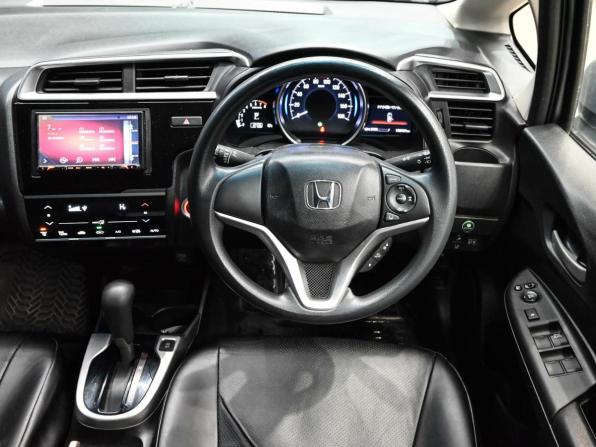 Honda Fit III Рестайлинг с пробегом 2018 года, цена 1 150 000 рублей, 138765 км, хэтчбек, Автокод Объявления