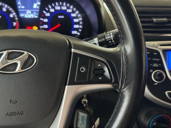 Hyundai Solaris I с пробегом 2013 года, цена 670 000 рублей, 163289 км, седан, Автокод Объявления