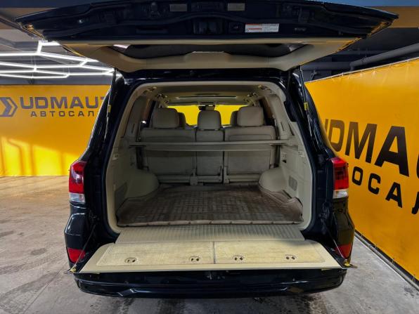 Toyota Land Cruiser 200 Series Рестайлинг 2 с пробегом 2015 года, цена 3 799 000 рублей, 330000 км, внедорожник, Автокод Объявления