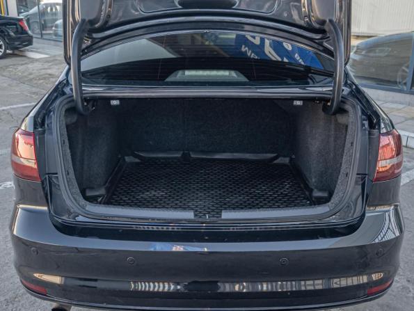 Volkswagen Jetta VI Рестайлинг с пробегом 2016 года, цена 1 220 000 рублей, 199635 км, седан, Автокод Объявления