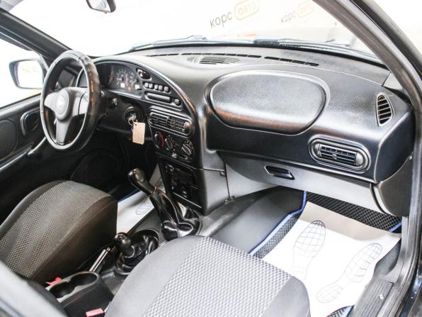 Chevrolet Niva I Рестайлинг с пробегом 2015 года, цена 664 000 рублей, 60732 км, внедорожник, Автокод Объявления