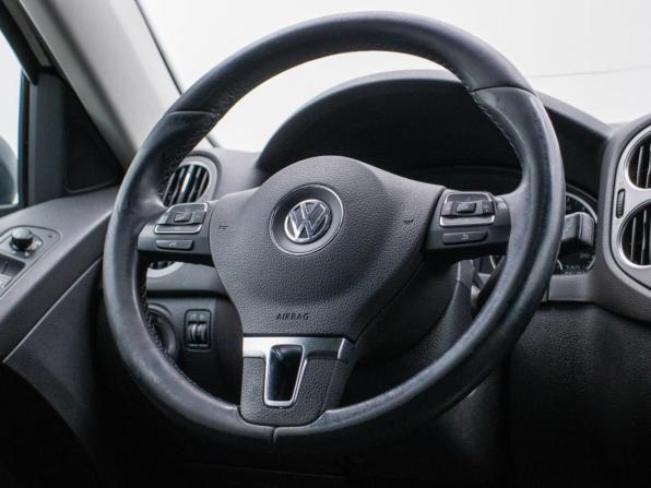Volkswagen Tiguan I с пробегом 2011 года, цена 897 000 рублей, 306668 км, внедорожник, Автокод Объявления