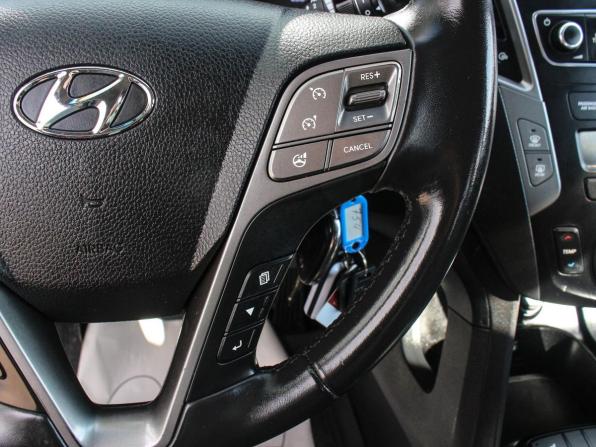 Hyundai Santa Fe III с пробегом 2015 года, цена 2 184 500 рублей, 273850 км, внедорожник, Автокод Объявления