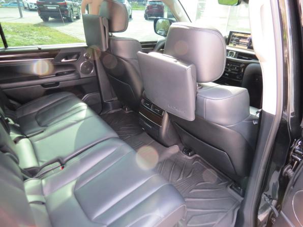 Lexus LX III Рестайлинг 2 с пробегом 2018 года, цена 8 990 000 рублей, 89815 км, внедорожник, Автокод Объявления