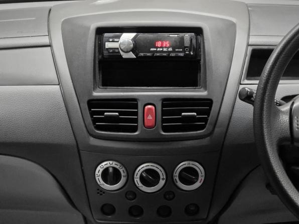 Suzuki Aerio с пробегом 2002 года, цена 345 000 рублей, 318000 км, седан, Автокод Объявления