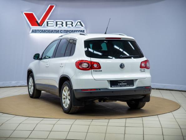 Volkswagen Tiguan I с пробегом 2011 года, цена 980 000 рублей, 243652 км, внедорожник, Автокод Объявления
