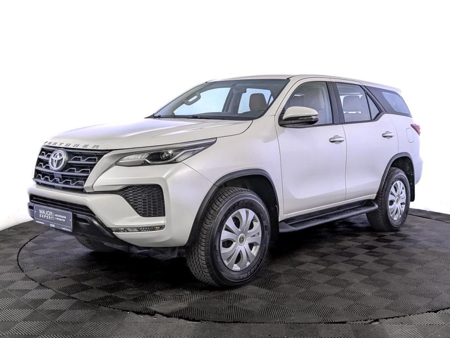 Toyota Fortuner II Рестайлинг Москва  - изображение 1