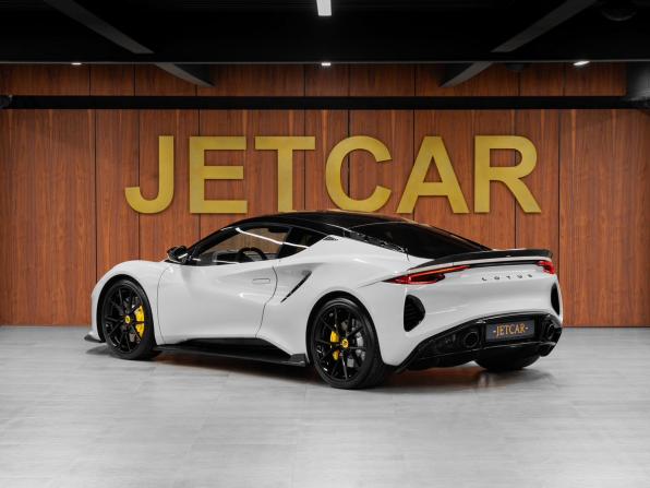Lotus Emira с пробегом 2023 года, цена 16 840 000 рублей, 4148 км, купе, Автокод Объявления