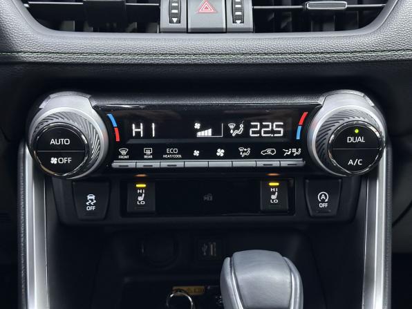 Toyota RAV4 V (XA50) с пробегом 2025 года, цена 3 990 000 рублей, 2542 км, внедорожник, Автокод Объявления