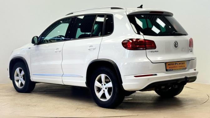 Volkswagen Tiguan I Рестайлинг с пробегом 2016 года, цена 1 650 000 рублей, 177215 км, внедорожник, Автокод Объявления