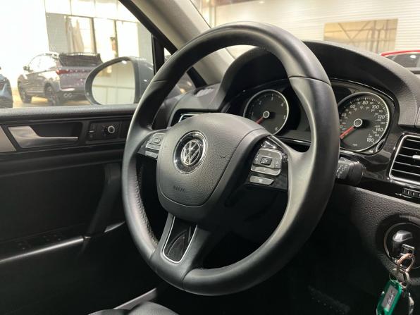 Volkswagen Touareg II с пробегом 2010 года, цена 2 040 000 рублей, 257187 км, внедорожник, Автокод Объявления