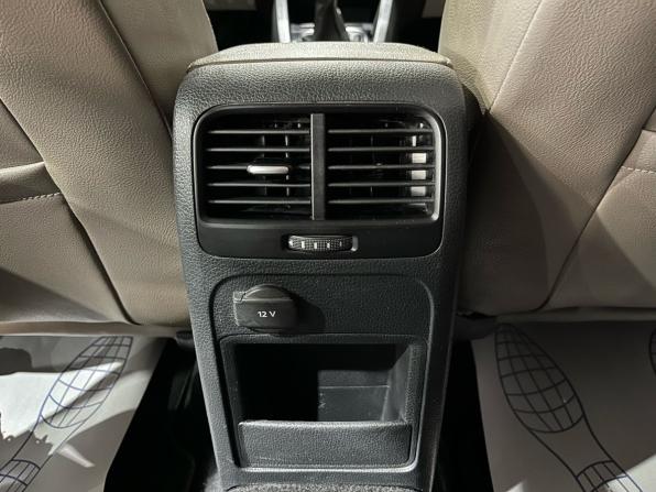 Volkswagen Jetta VI с пробегом 2012 года, цена 980 000 рублей, 180503 км, седан, Автокод Объявления