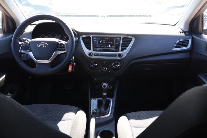 Hyundai Solaris II Рестайлинг с пробегом 2020 года, цена 1 359 000 рублей, 119000 км, седан, Автокод Объявления