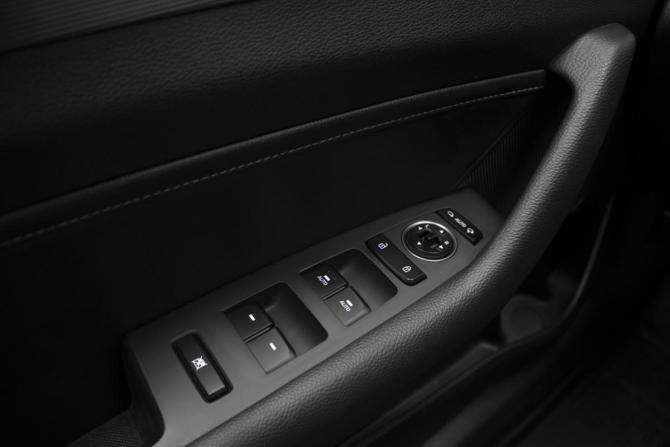 Hyundai Sonata VII (LF) Рестайлинг с пробегом 2017 года, цена 1 850 000 рублей, 143431 км, седан, Автокод Объявления