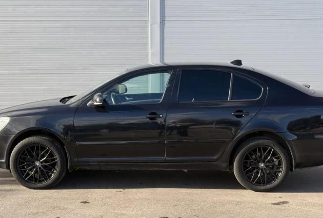 Skoda Octavia II (A5) Рестайлинг с пробегом 2011 года, цена 710 000 рублей, 205299 км, лифтбек, Автокод Объявления