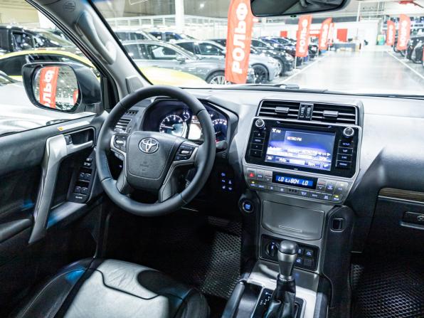 Toyota Land Cruiser Prado 150 Series Рестайлинг 2 с пробегом 2019 года, цена 4 599 700 рублей, 187635 км, внедорожник, Автокод Объявления