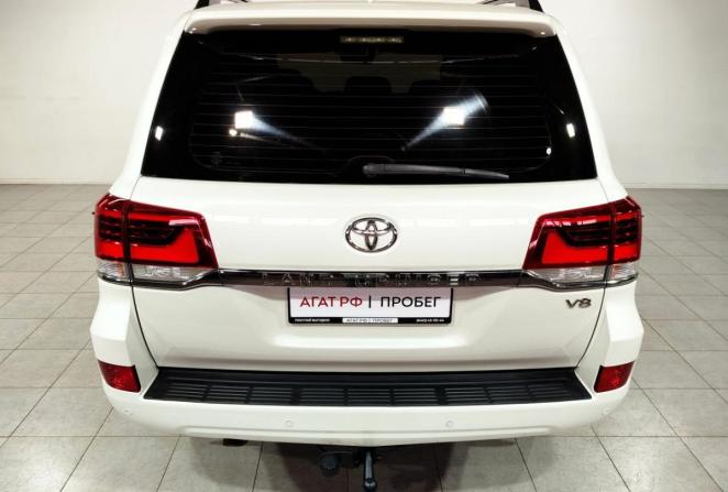 Toyota Land Cruiser 200 Series Рестайлинг 2 с пробегом 2016 года, цена 5 600 000 рублей, 269212 км, внедорожник, Автокод Объявления