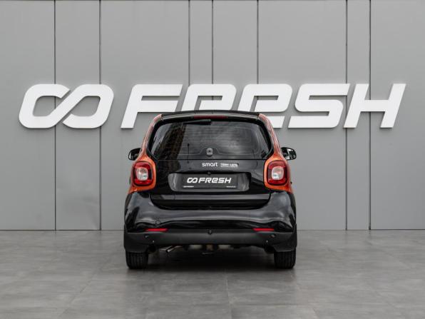 Smart Fortwo III с пробегом 2018 года, цена 1 050 000 рублей, 116485 км, хэтчбек, Автокод Объявления