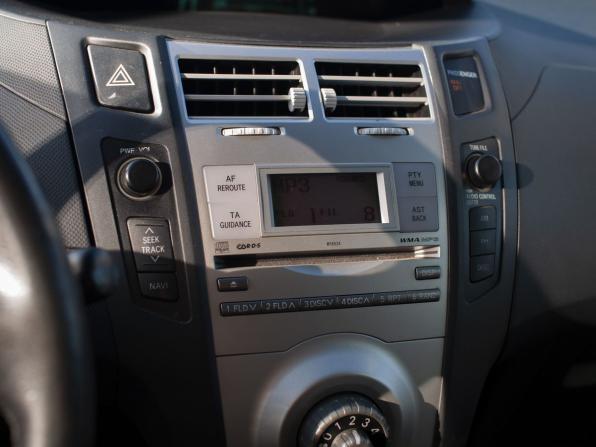 Toyota Yaris II с пробегом 2007 года, цена 500 000 рублей, 223142 км, хэтчбек, Автокод Объявления