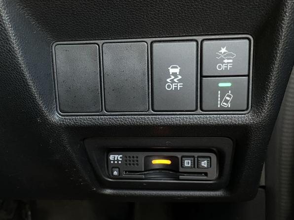 Honda Stepwgn V Рестайлинг с пробегом 2018 года, цена 2 210 000 рублей, 144180 км, минивэн, Автокод Объявления