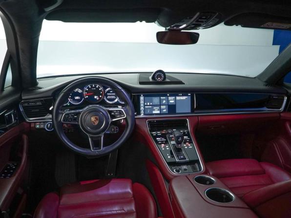 Porsche Panamera II с пробегом 2017 года, цена 6 448 900 рублей, 113366 км, лифтбек, Автокод Объявления